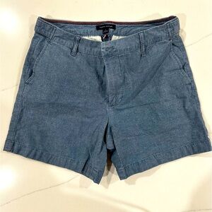EUC: Tommy Hilfiger Stretch Short | 2